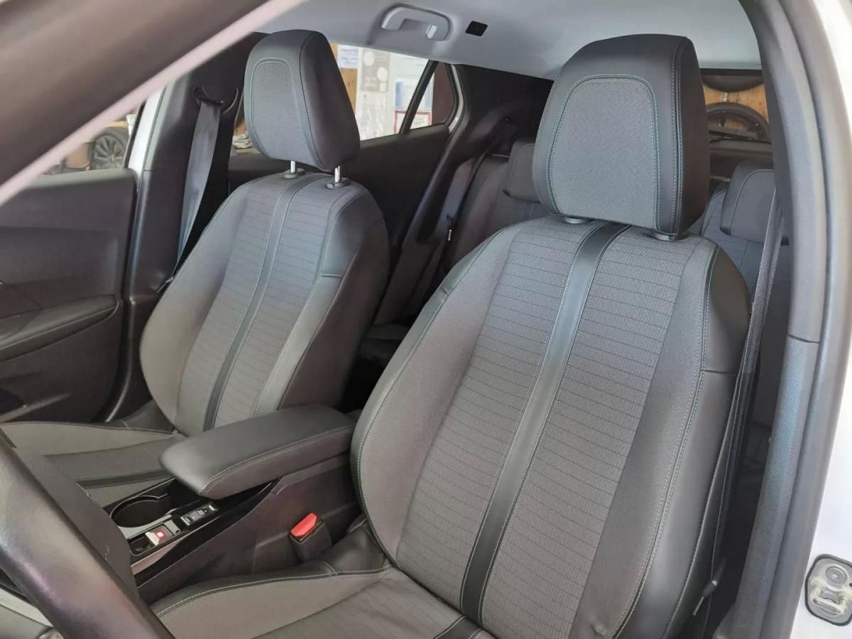 peugeot-2008-2021-gasolina-1199cc