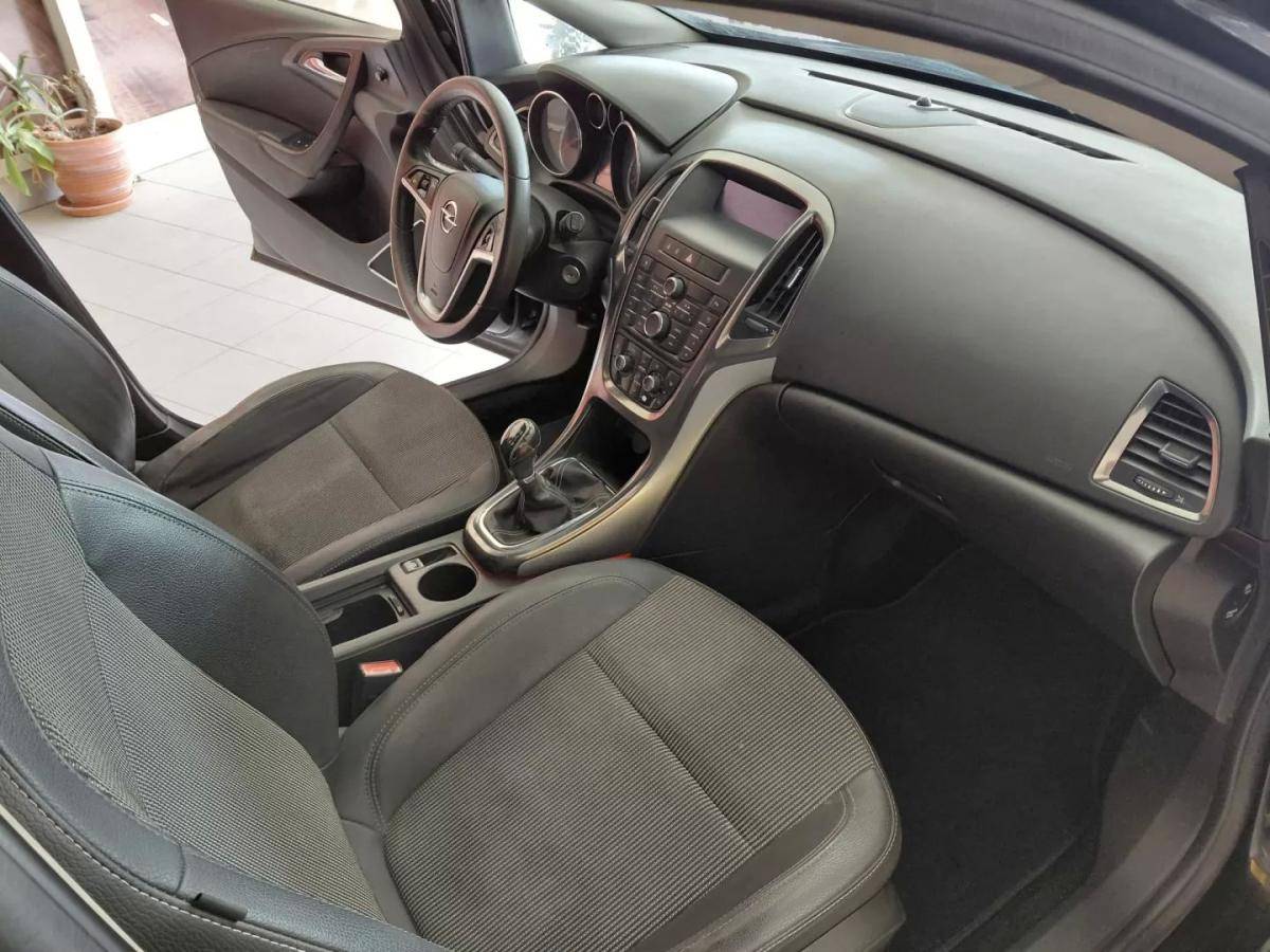 opel-astra-2010-diesel-1686cc