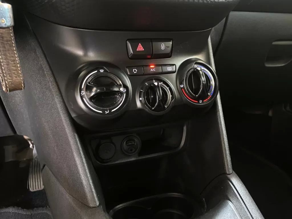 peugeot-208-2016-gasolina-1199cc