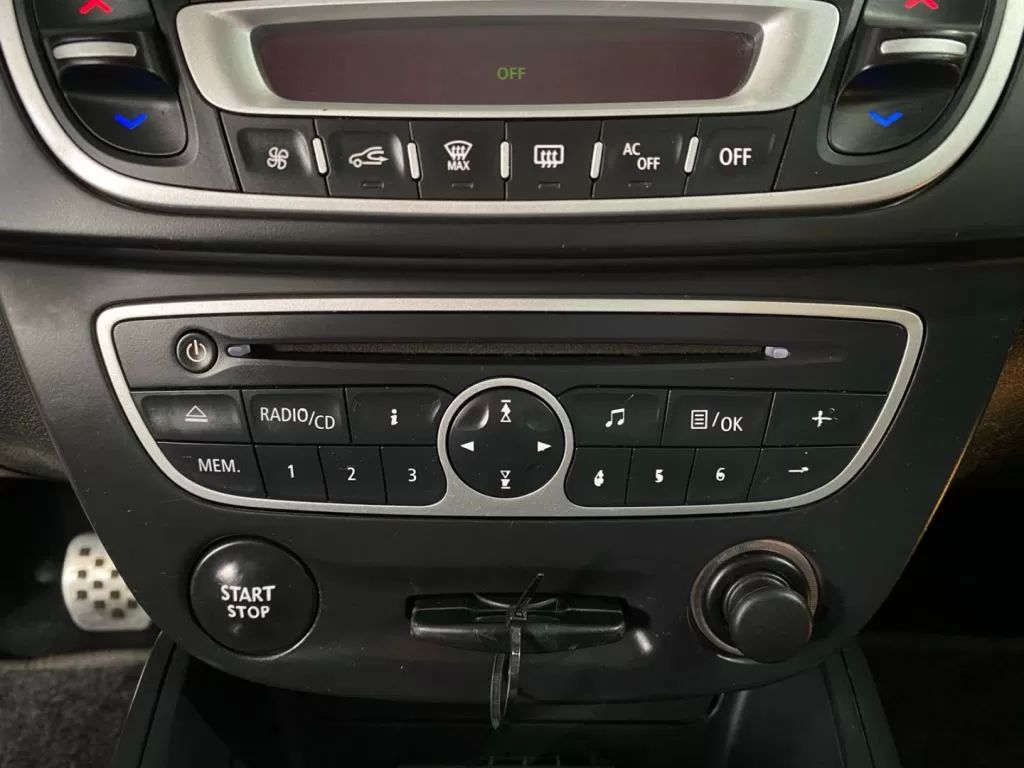 renault-megane-coupe-2012-diesel-1461cc