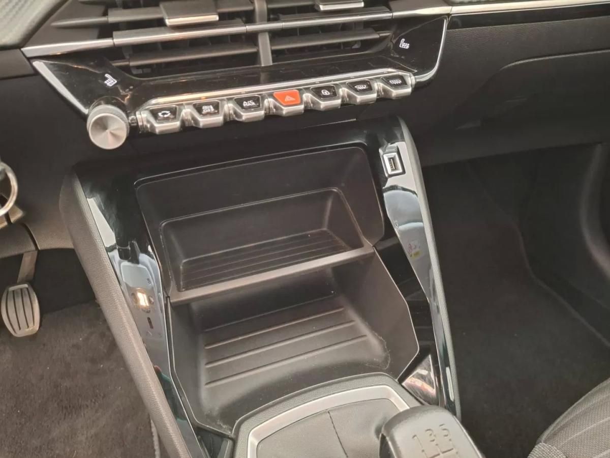 peugeot-208-2020-gasolina-1199cc
