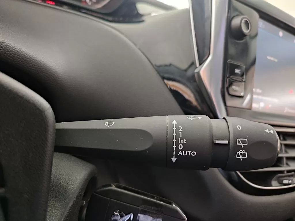 peugeot-208-2018-diesel-1499cc