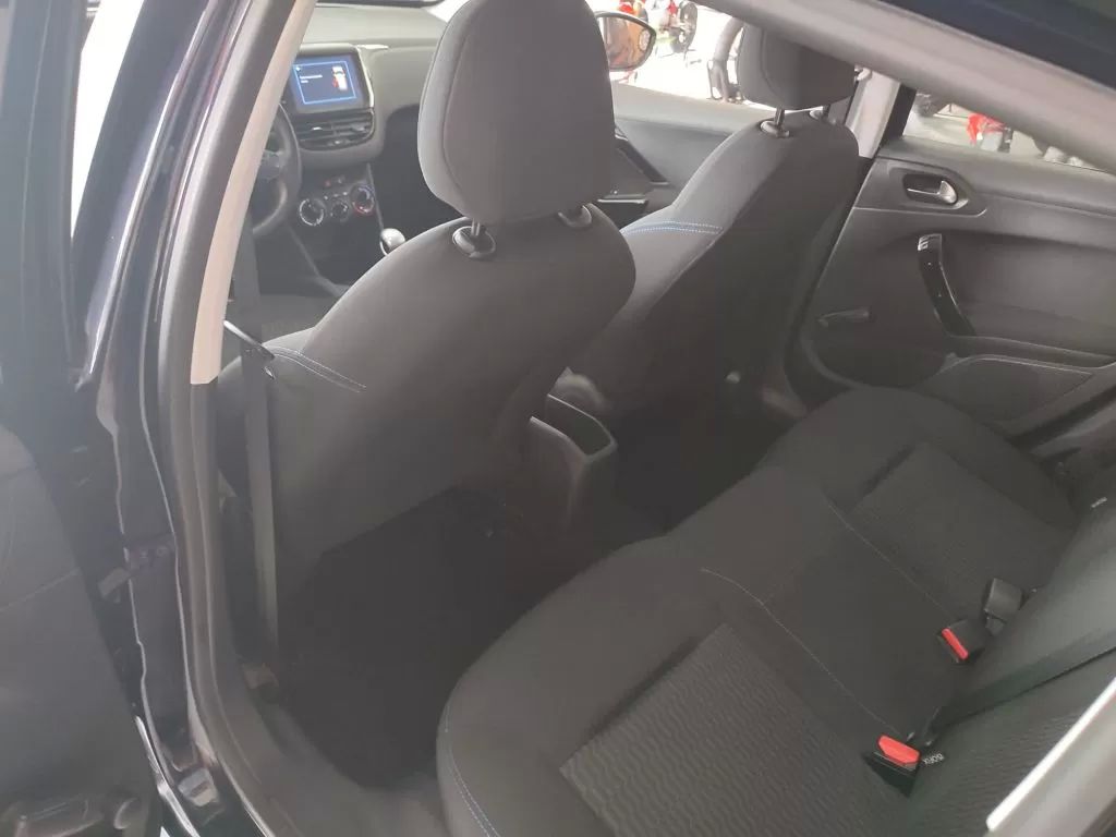 peugeot-208-2018-diesel-1499cc