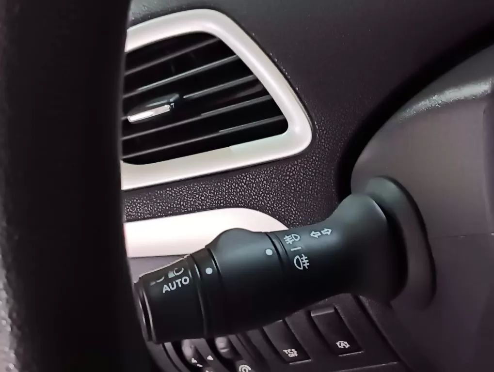 renault-scenic-2015-gasolina-1197cc