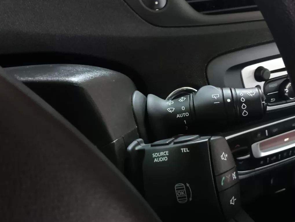 renault-scenic-2015-gasolina-1197cc