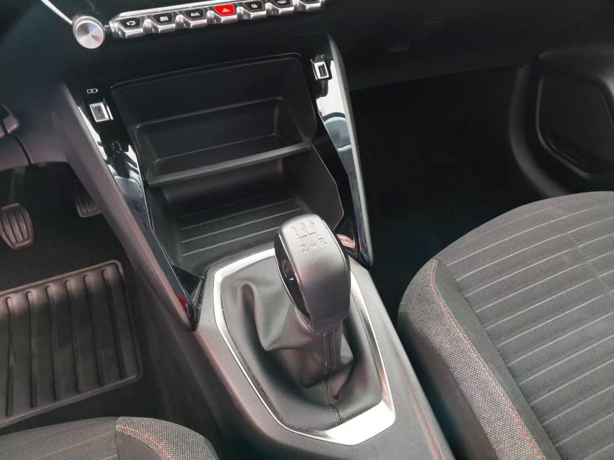 peugeot-208-2021-gasolina-1199cc