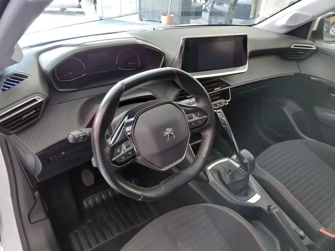 peugeot-208-2021-gasolina-1199cc