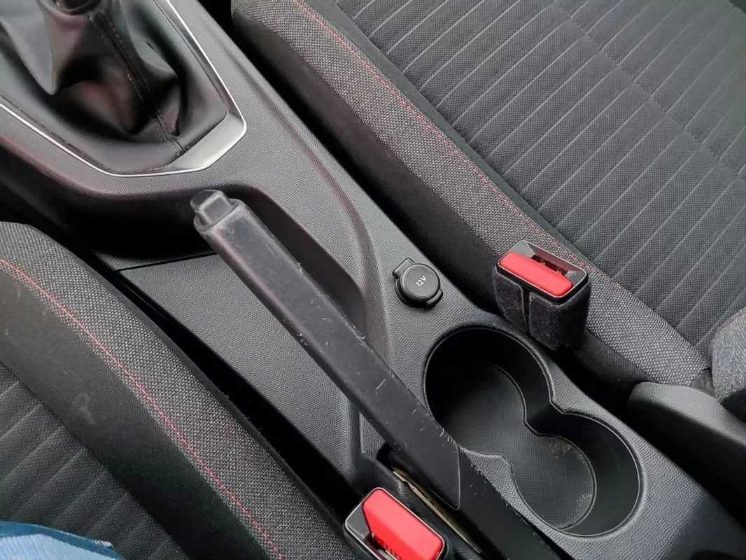 peugeot-208-2021-gasolina-1199cc