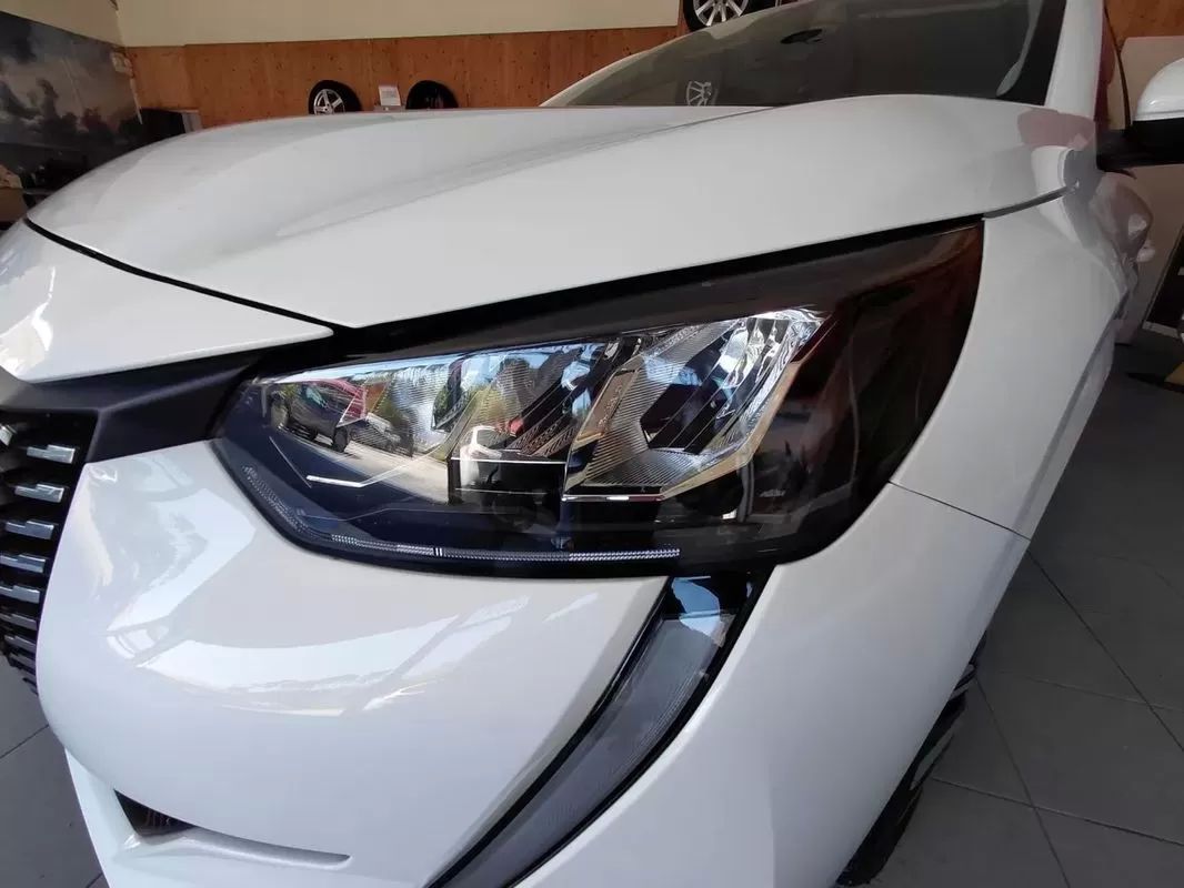 peugeot-208-2021-gasolina-1199cc