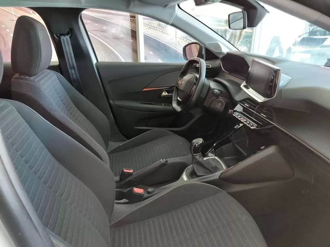 peugeot-208-2021-gasolina-1199cc