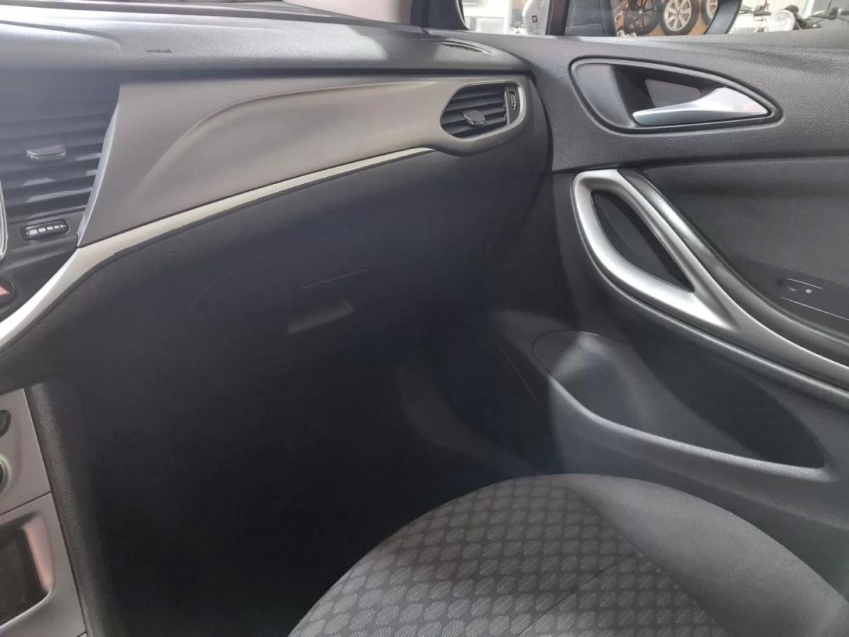 opel-astra-2019-diesel-1598cc
