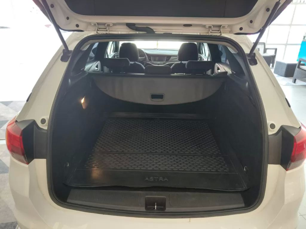 opel-astra-sport-tourer-2020-gasolina-1199cc