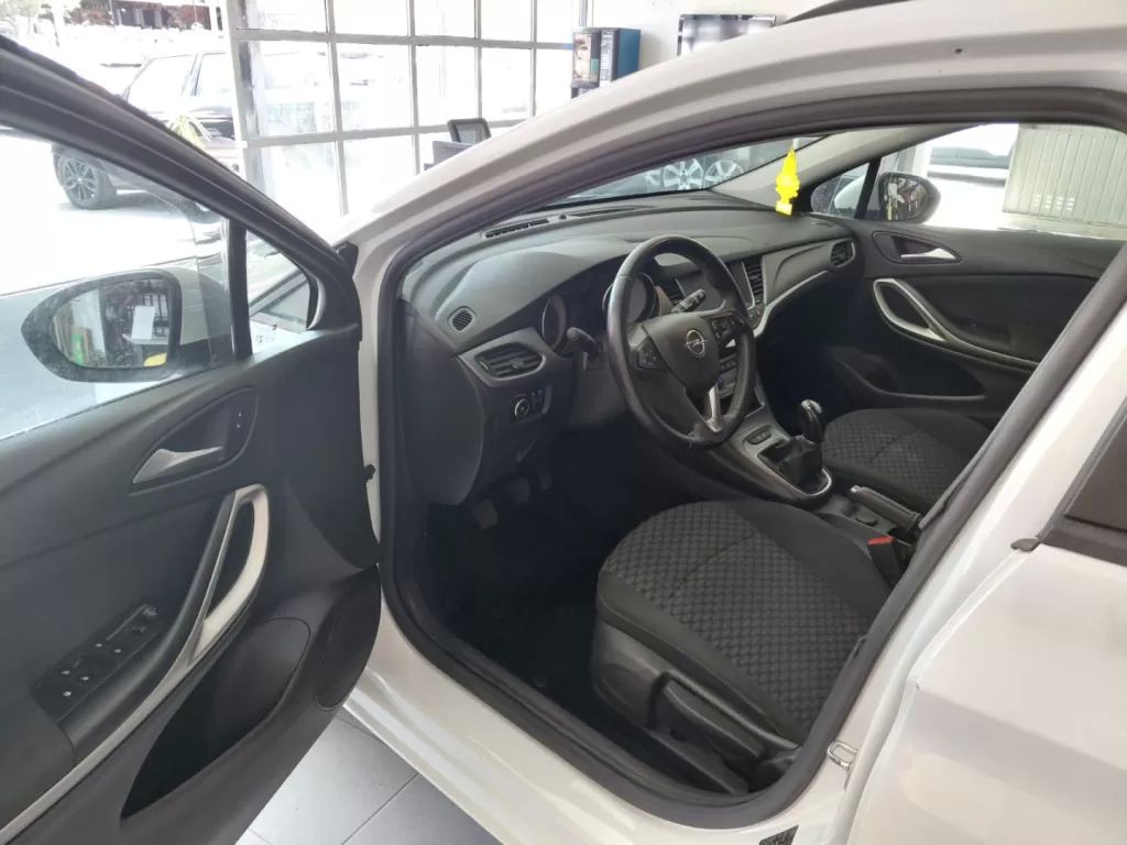 opel-astra-sport-tourer-2020-gasolina-1199cc