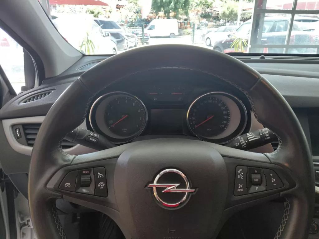 opel-astra-sport-tourer-2020-gasolina-1199cc