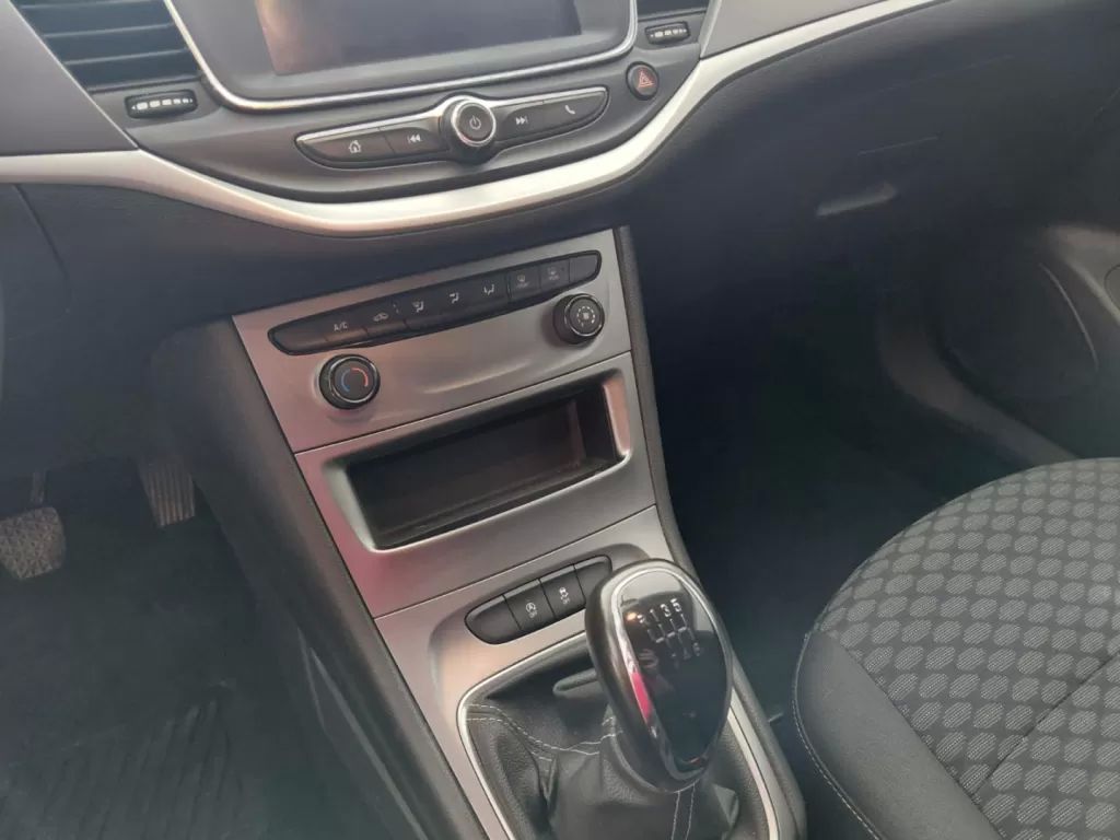 opel-astra-sport-tourer-2020-gasolina-1199cc