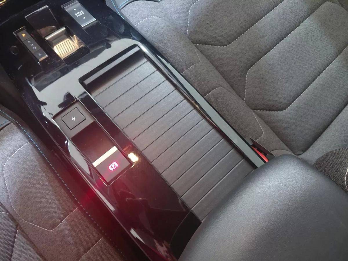 citroen-e-c4-2022-eletrico-0cc