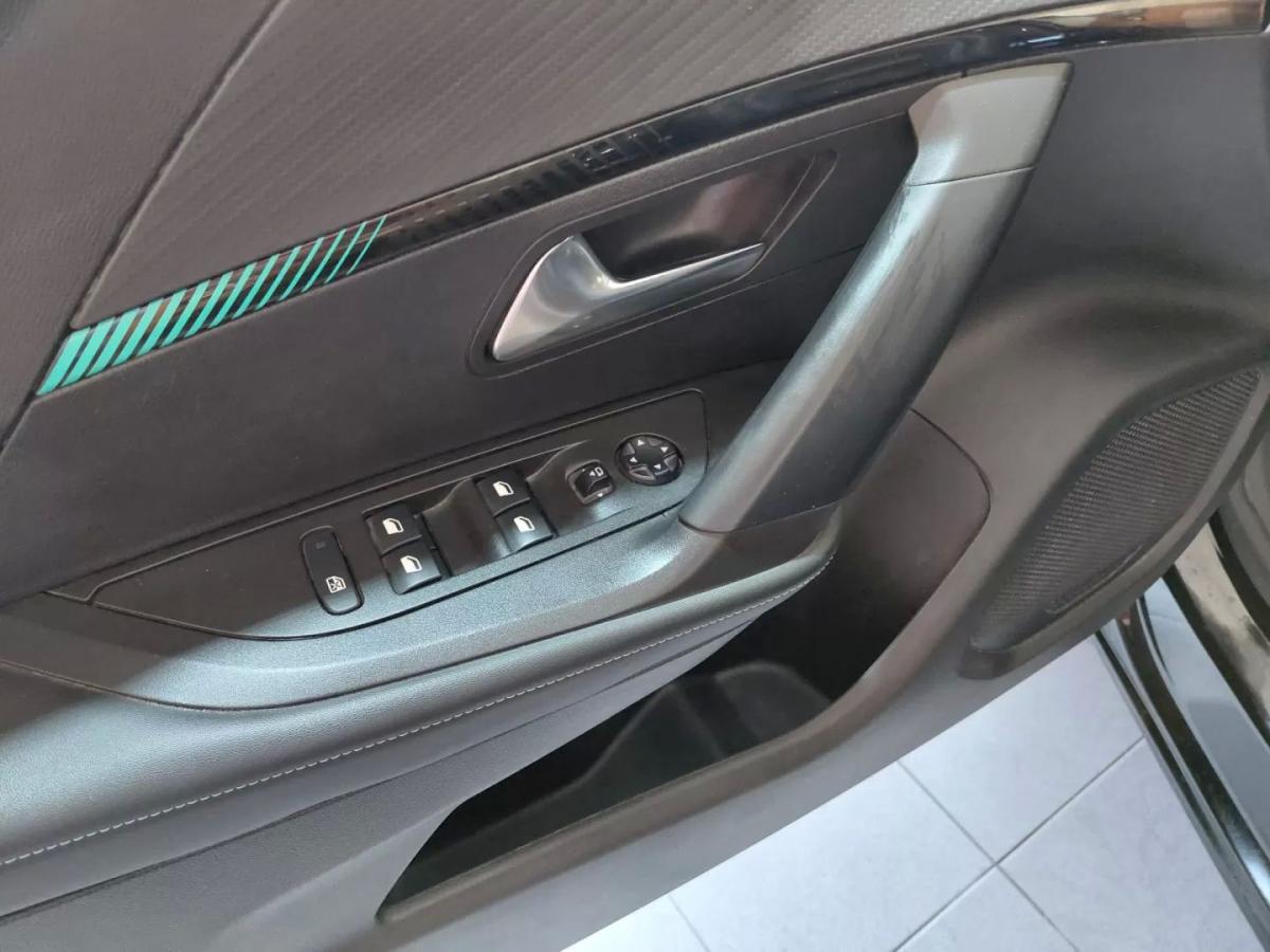 peugeot-2008-2021-gasolina-1199cc