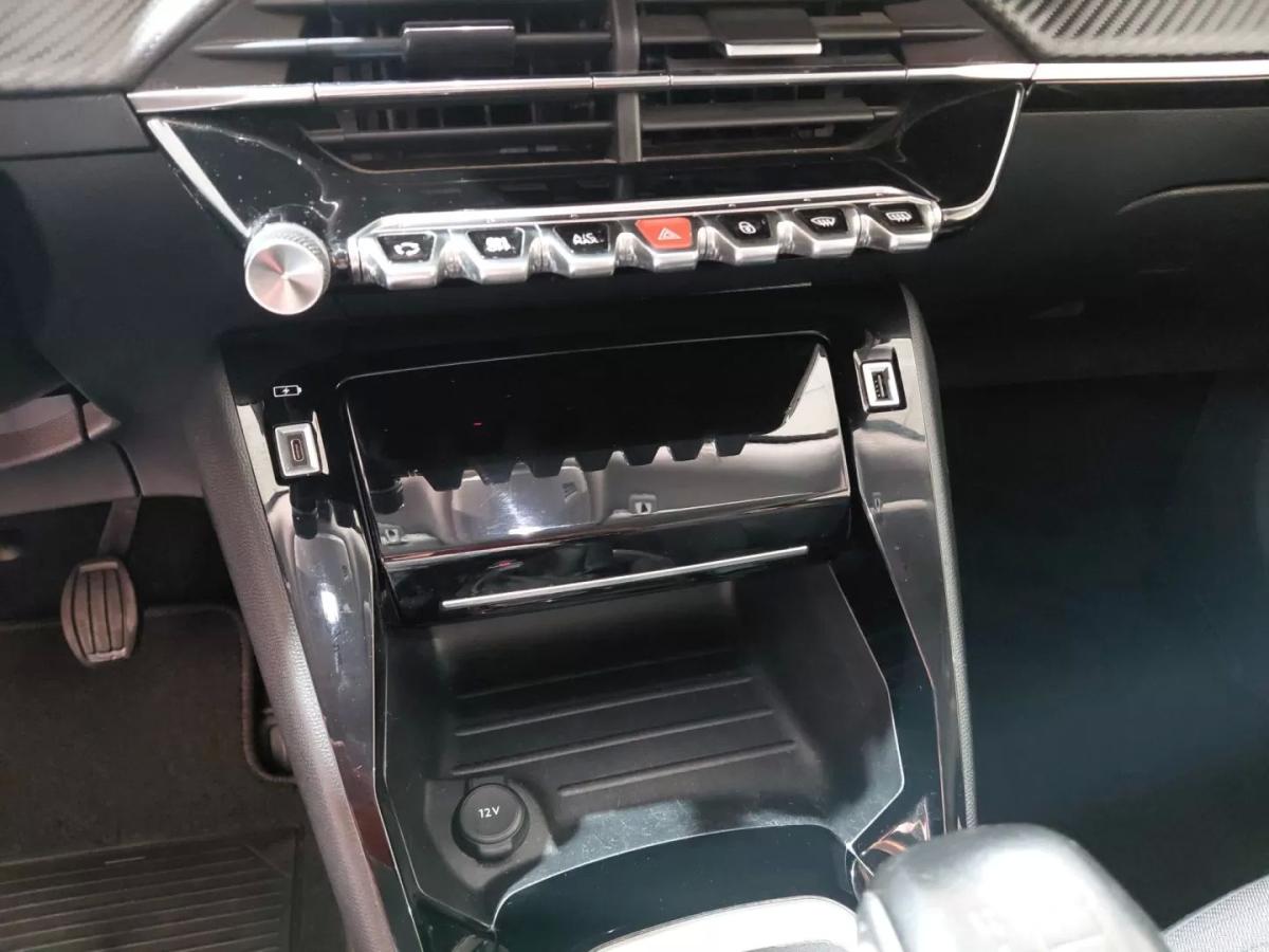 peugeot-2008-2021-gasolina-1199cc