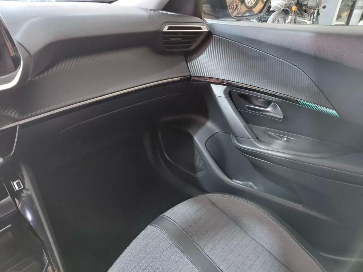 peugeot-2008-2021-gasolina-1199cc