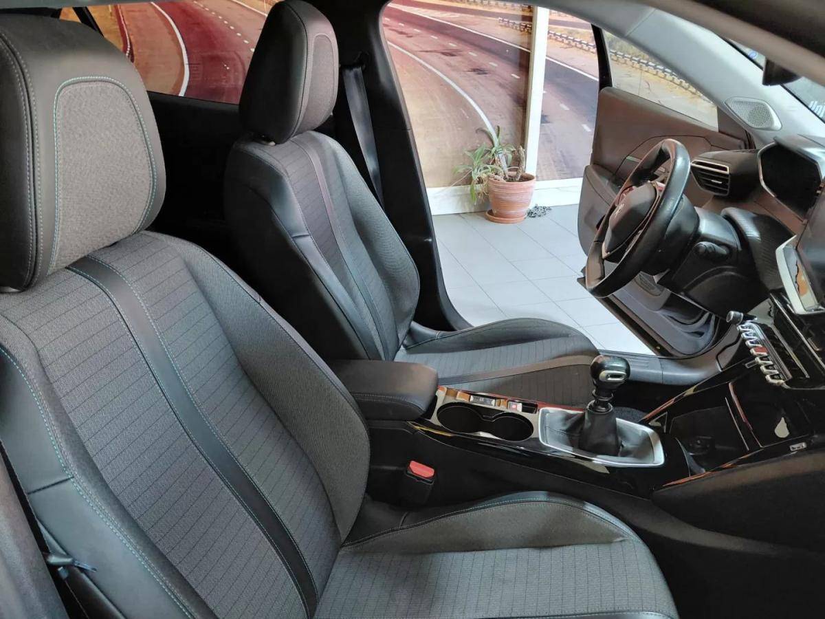 peugeot-2008-2021-gasolina-1199cc