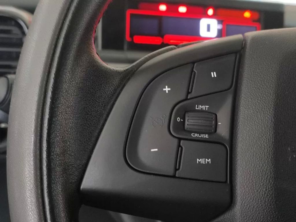 citroen-c4-cactus-2015-diesel-1560cc