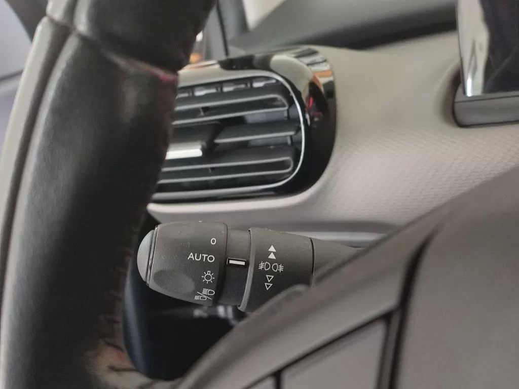 citroen-c4-cactus-2015-diesel-1560cc