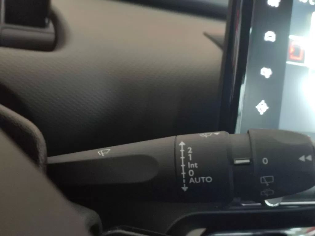 citroen-c4-cactus-2015-diesel-1560cc