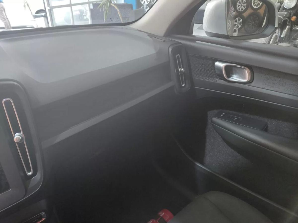 volvo-xc40-2019-gasolina-1477cc