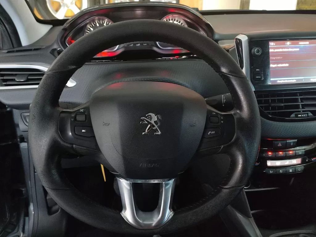 peugeot-2008-2017-gasolina-1199cc
