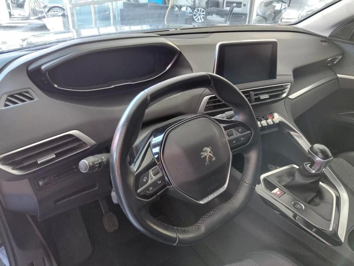 peugeot-5008-2019-gasolina-1199cc
