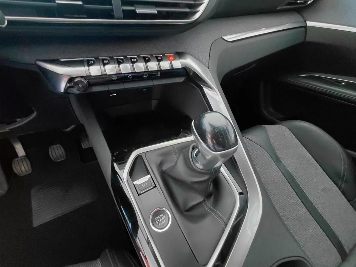 peugeot-5008-2019-gasolina-1199cc