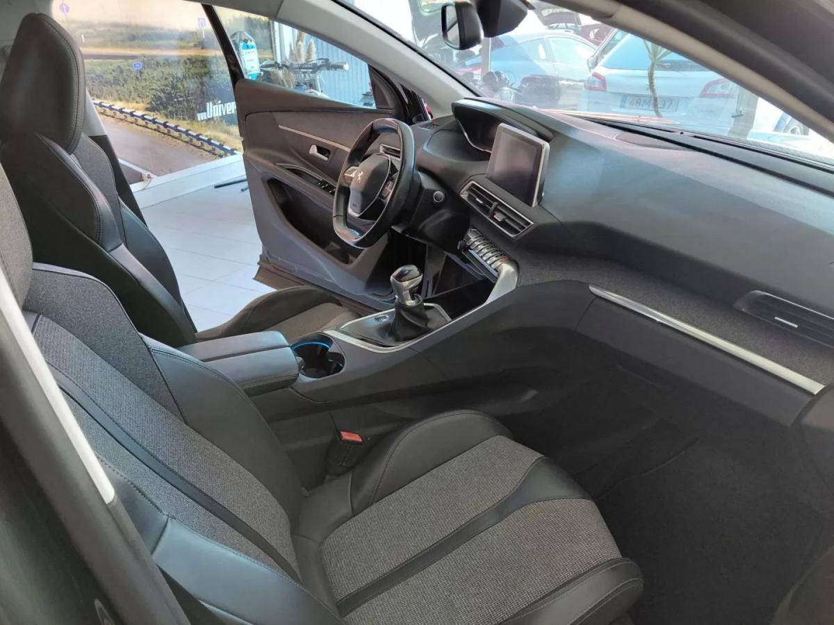 peugeot-5008-2019-gasolina-1199cc