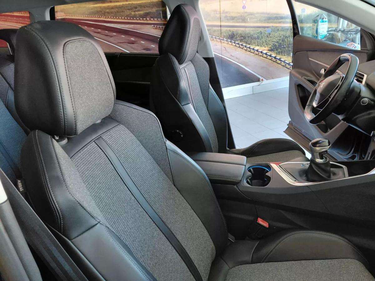 peugeot-5008-2019-gasolina-1199cc