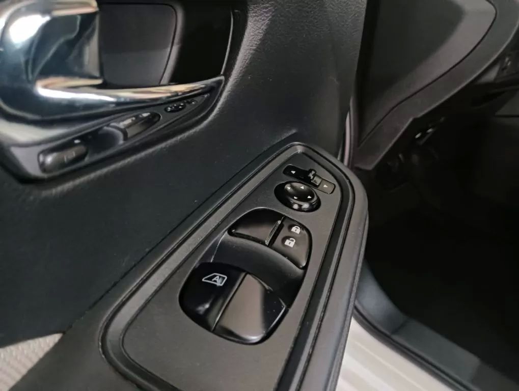 nissan-micra-2018-gasolina-898cc