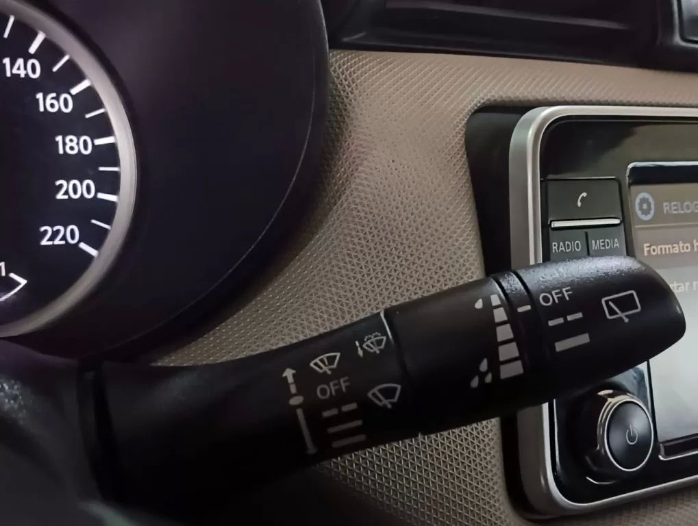 nissan-micra-2018-gasolina-898cc