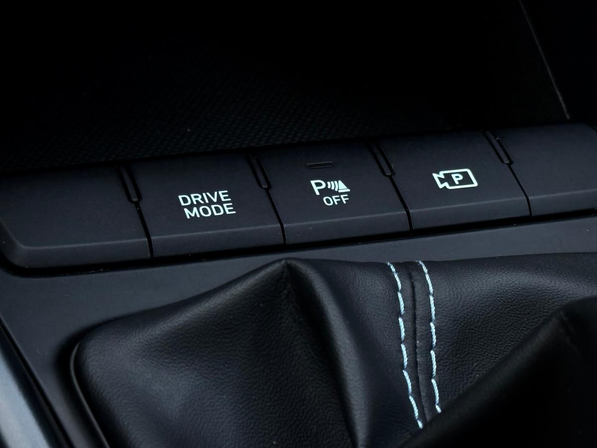 hyundai-i20-2023-gasolina-1598cc