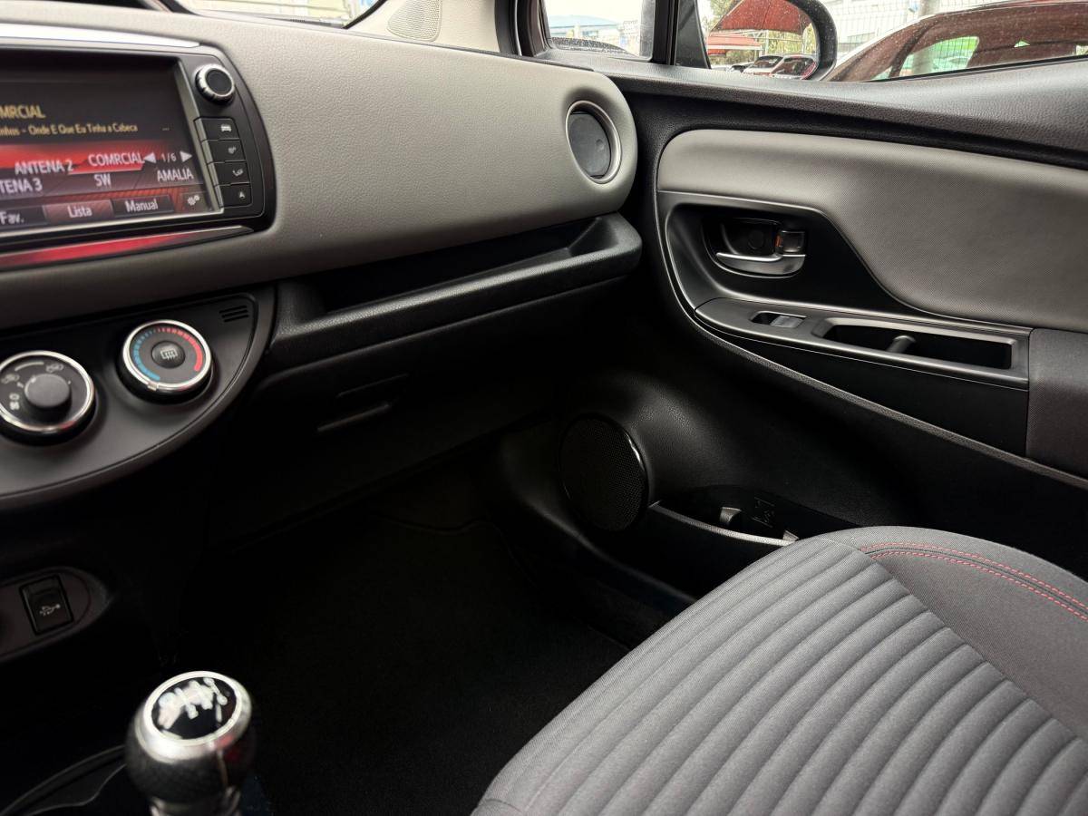 toyota-yaris-2016-gasolina-1329cc