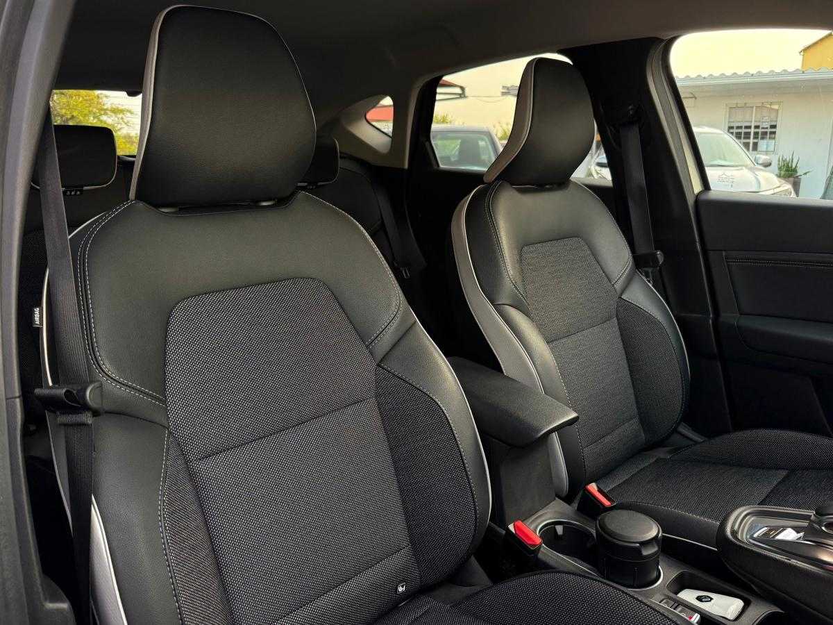 renault-captur-2023-hibrido-a-gasolina-1598cc