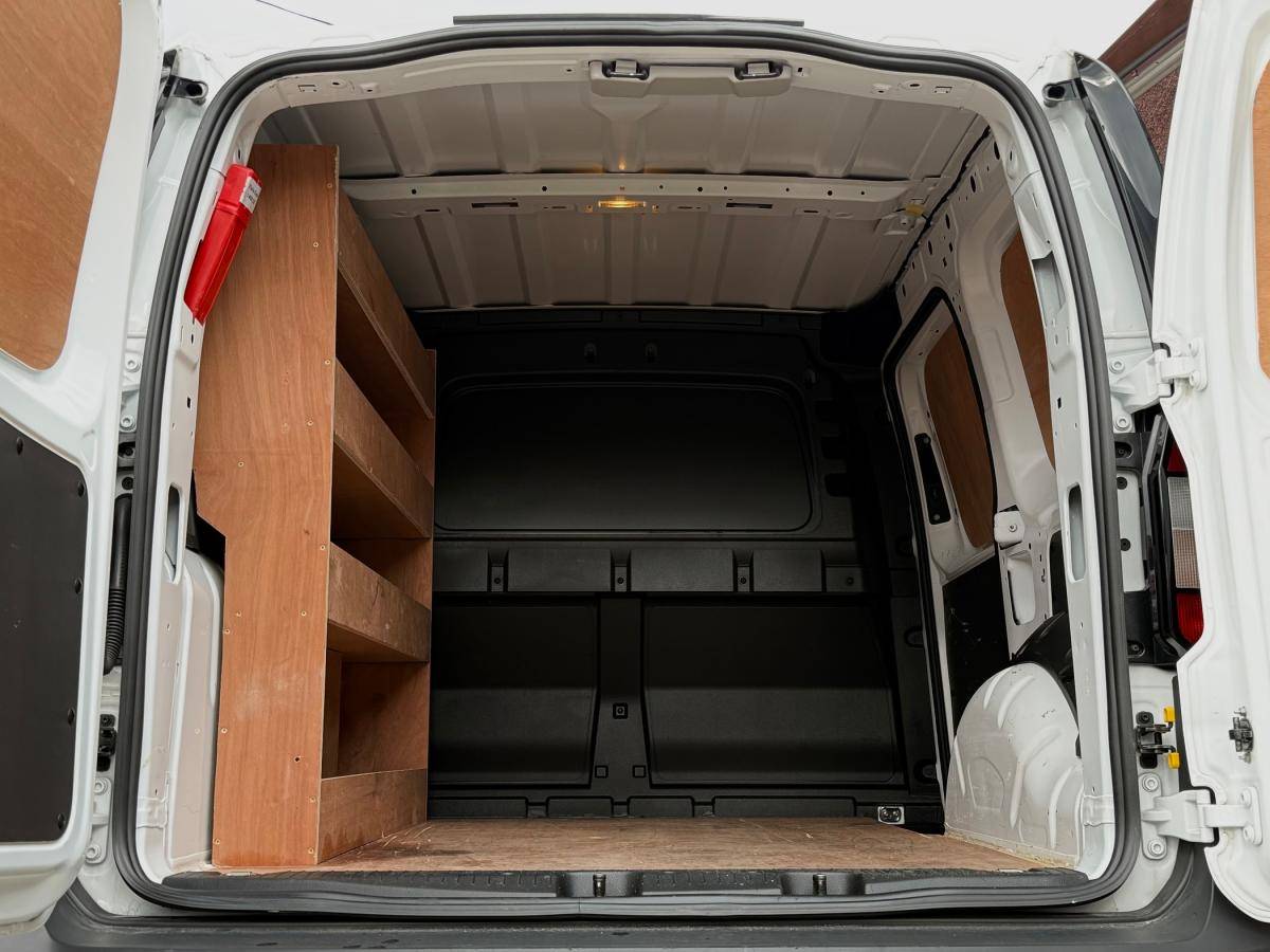 ford-transit-connect-2024-diesel-1968cc