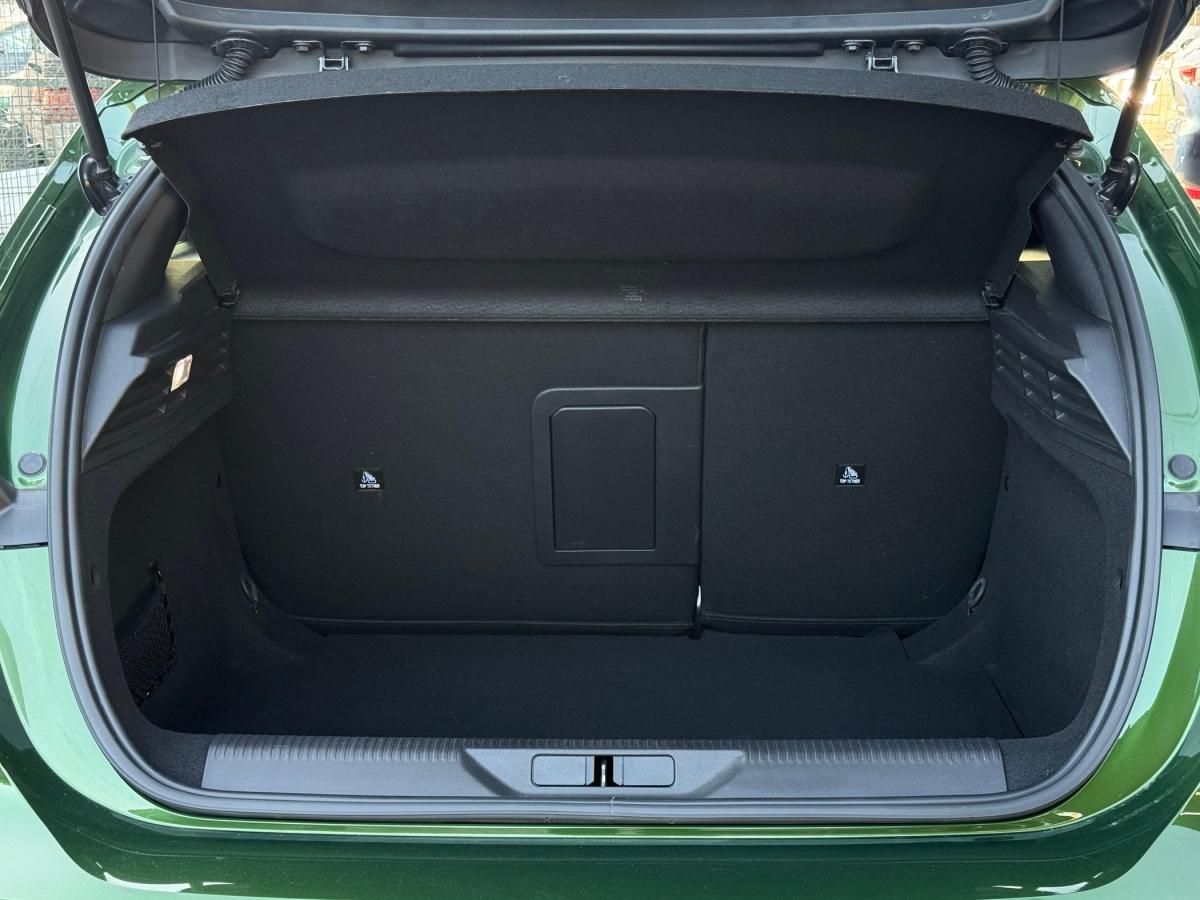 peugeot-308-2023-gasolina-1199cc