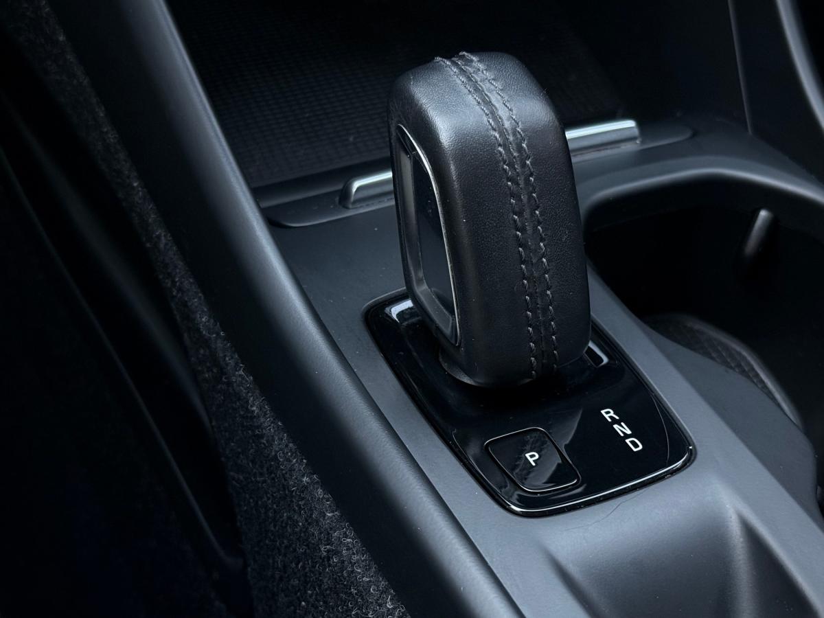 volvo-xc40-2019-diesel-1969cc