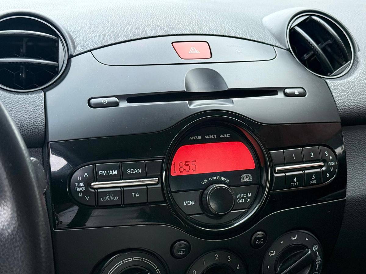 mazda-2-2013-gasolina-1349cc