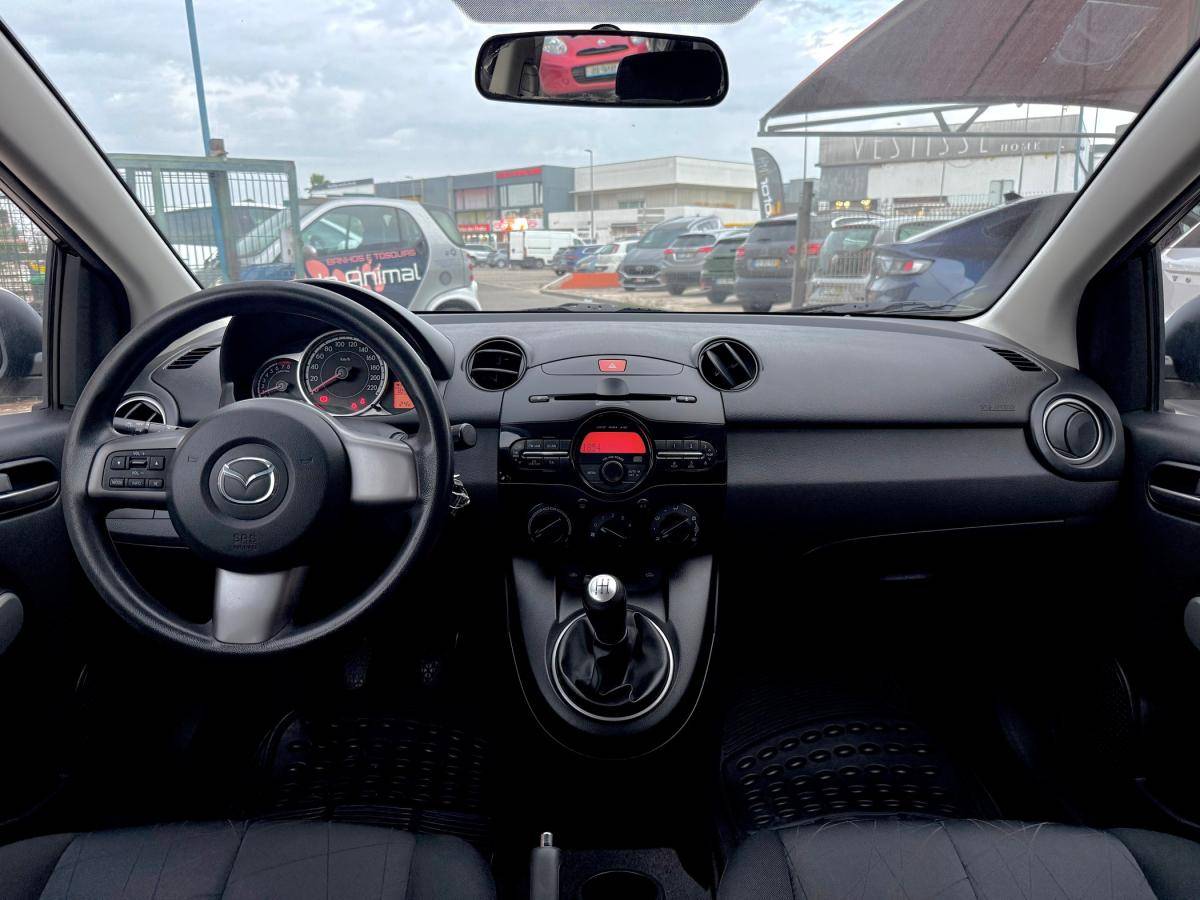 mazda-2-2013-gasolina-1349cc