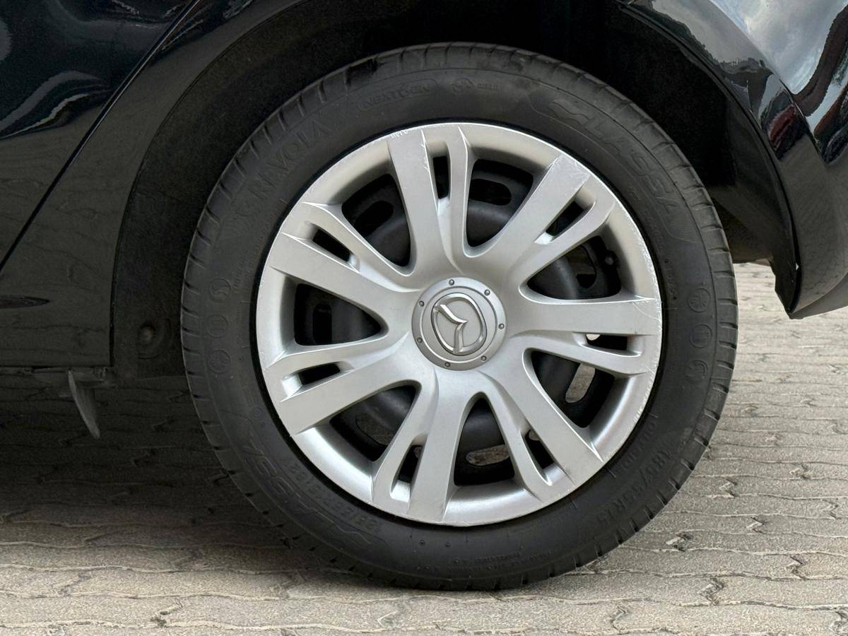 mazda-2-2013-gasolina-1349cc