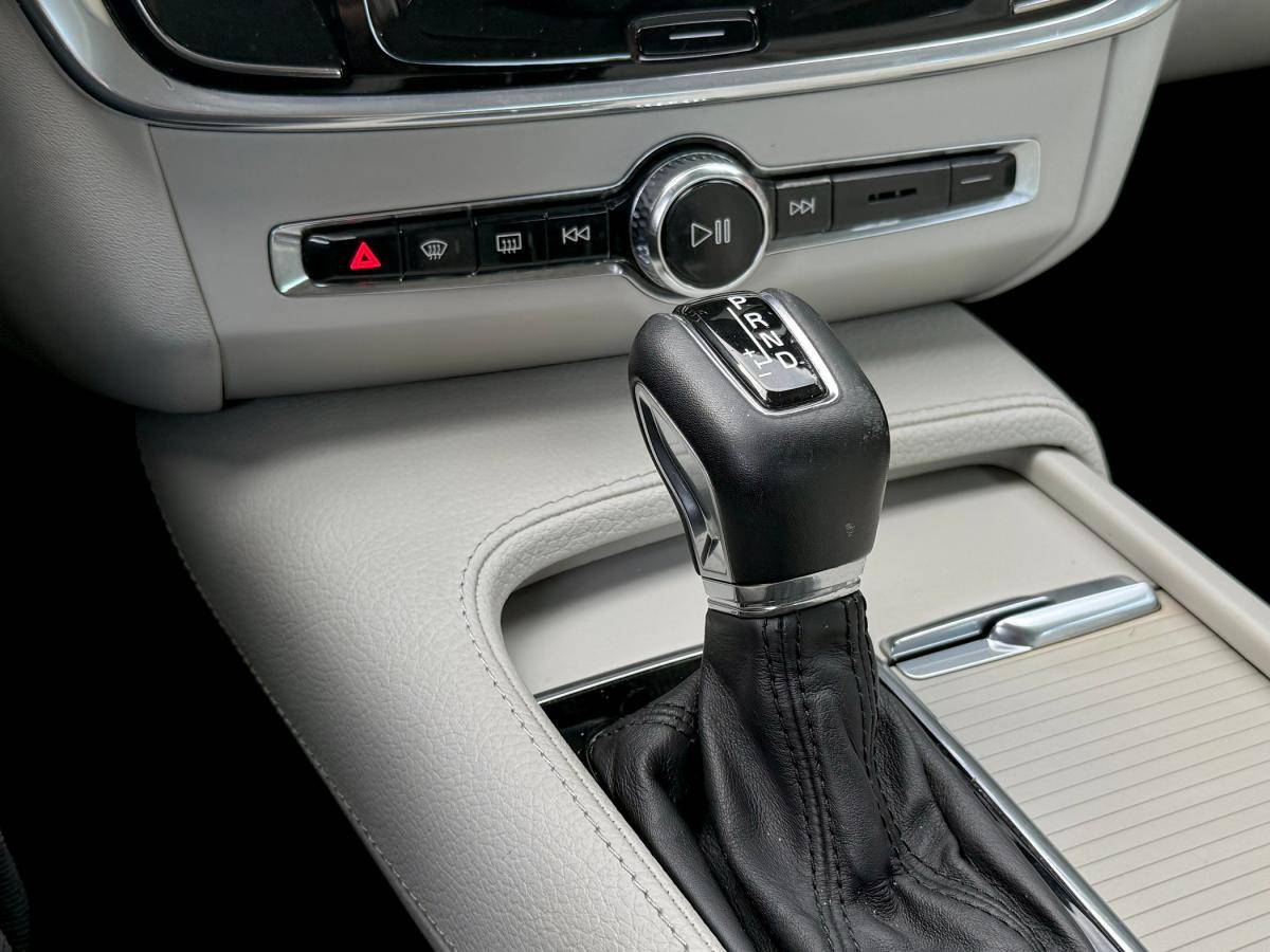 volvo-s90-2017-diesel-1969cc