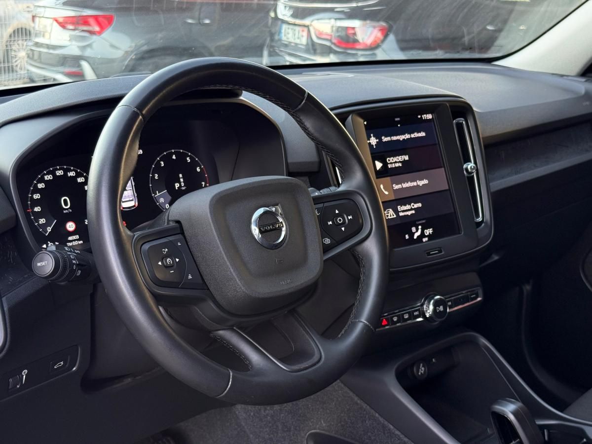 volvo-xc40-2024-gasolina-1477cc