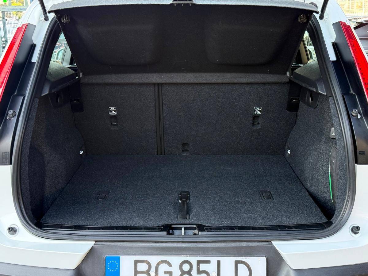 volvo-xc40-2024-gasolina-1477cc