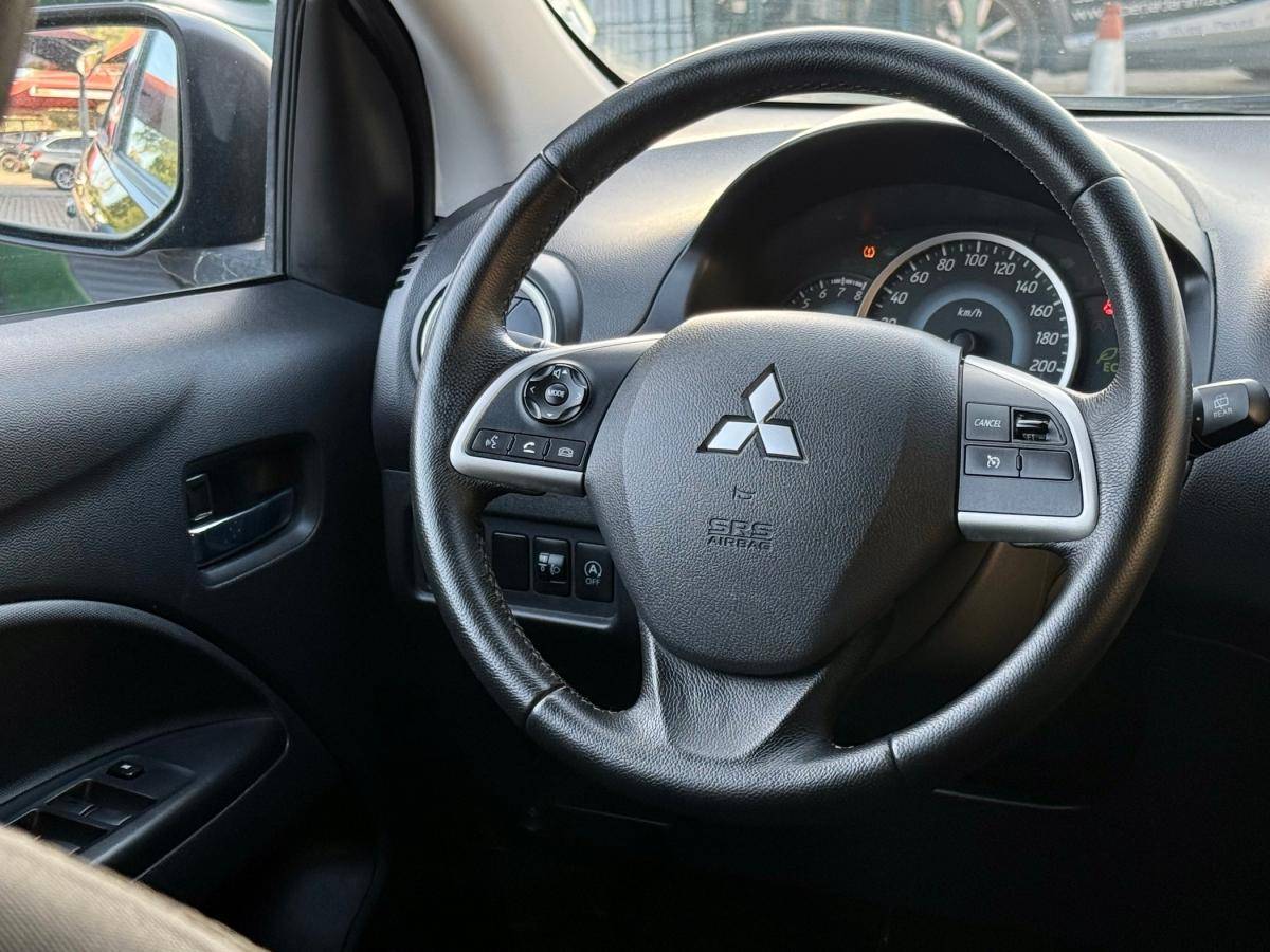 mitsubishi-space-star-2015-gasolina-1193cc