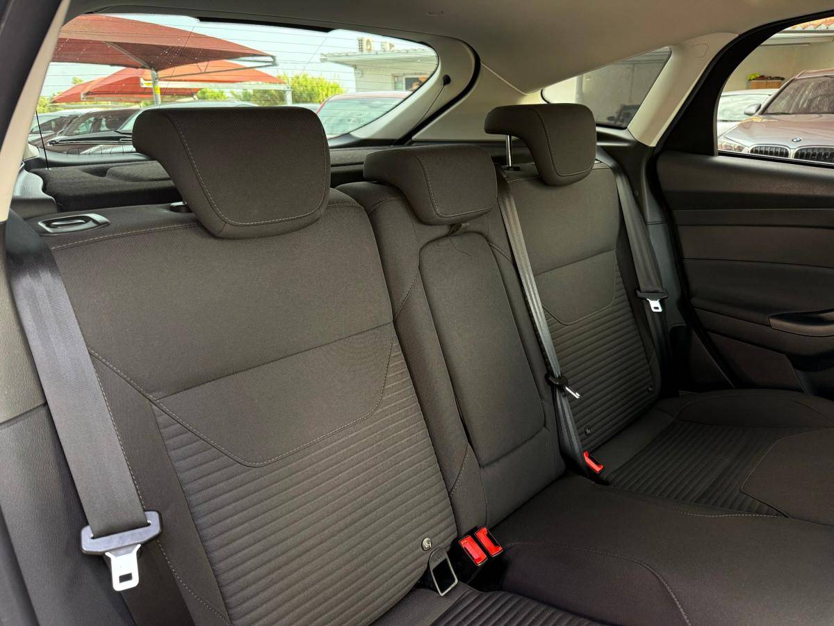 ford-focus-2016-gasolina-998cc
