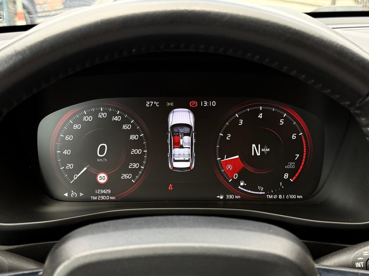 volvo-xc40-2018-gasolina-1477cc